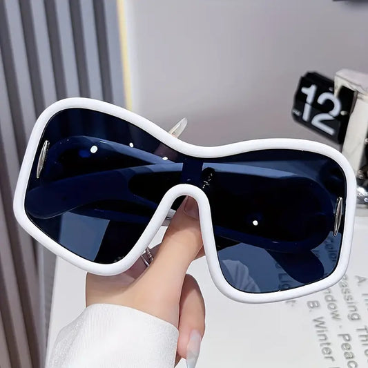 Ultra-Chic Oversized Sunglasses