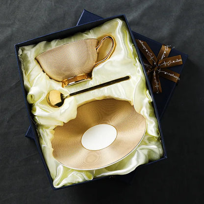 Luxurious Gold Tea Cup Set with Saucers