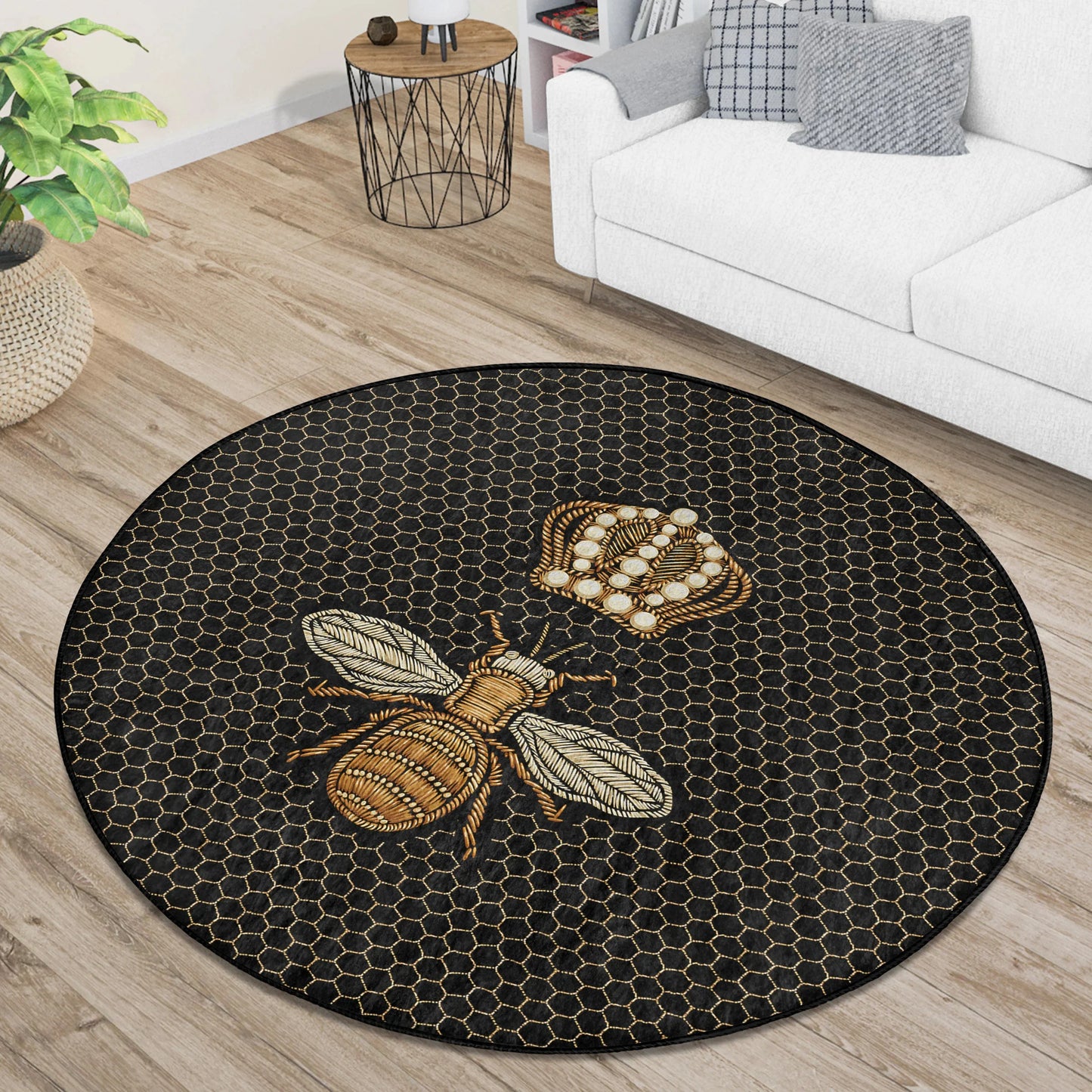 Queen Bee Round Rug